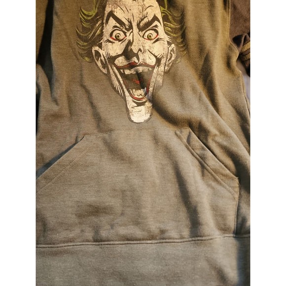 *Sold* Distressed Classic Batman The Joker hoodie 6Flags size small Adult Unisex - Picture 4 of 9